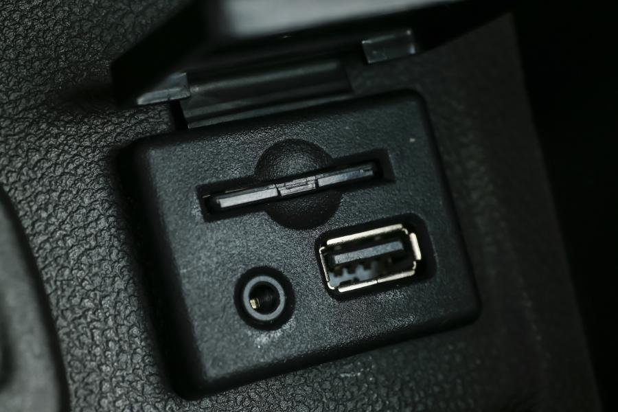  Vauxhall Mokka 2012 года  (фото 10 из 365)